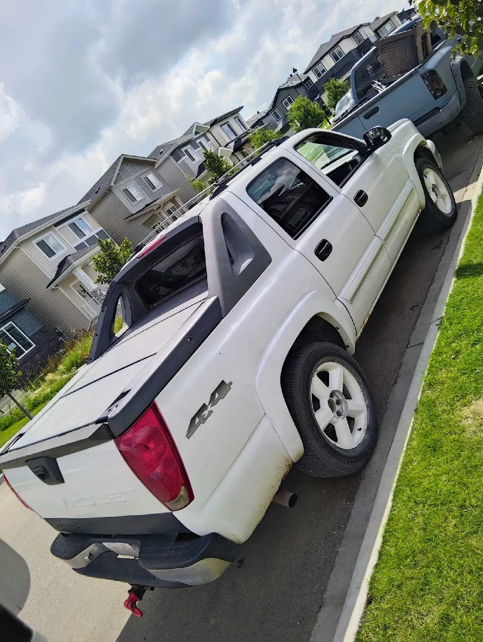 Chevrolet Avalanche 2004 photo 2