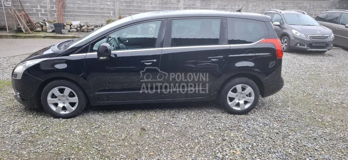 Peugeot 5008 2010 photo 5