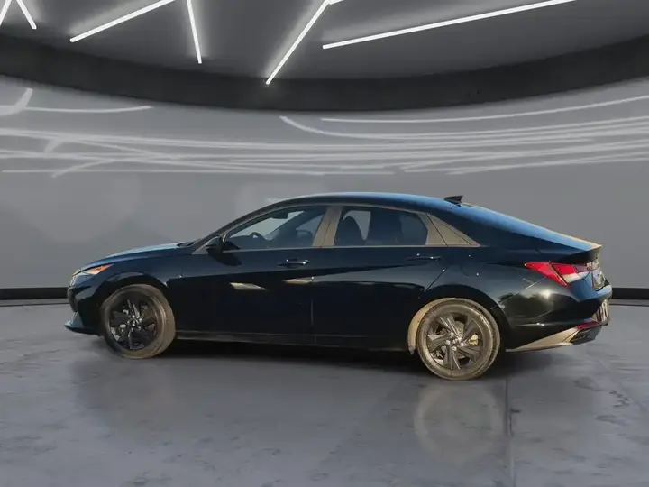 Hyundai Elantra 2023 photo 5