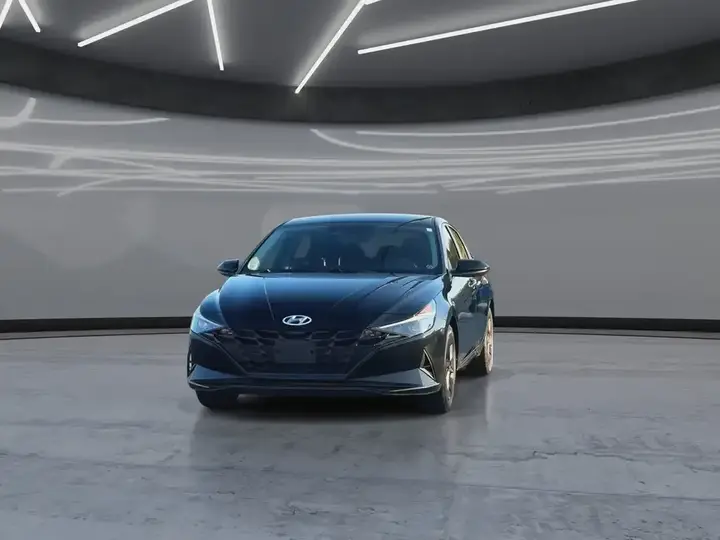 Hyundai Elantra 2023 photo 3