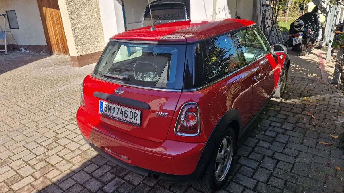 Mini Mini One 1.4 2011 photo 2