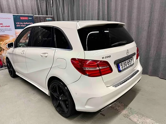 Mercedes-Benz B200 2015 photo 4