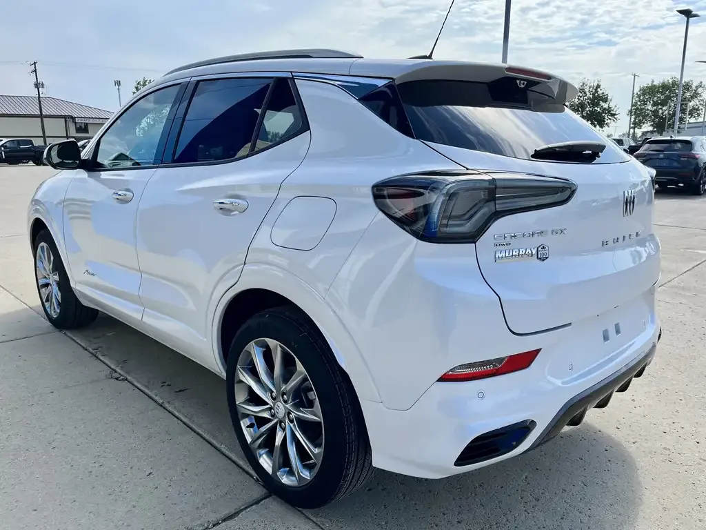 Buick Encore 2026 photo 4