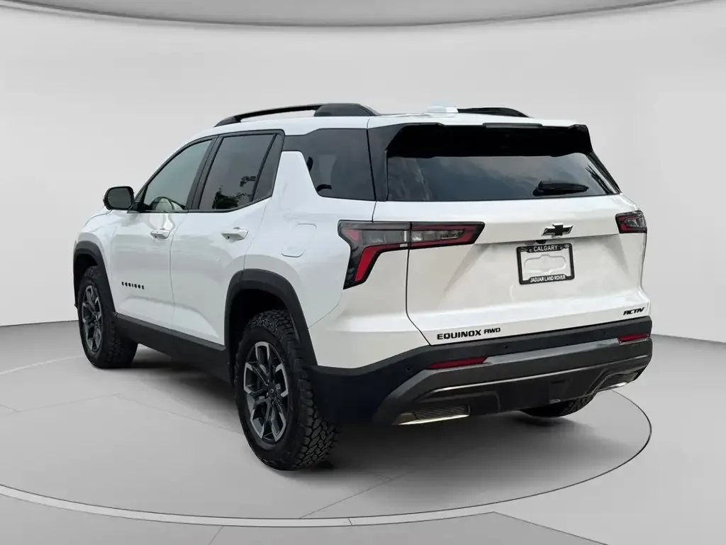 Chevrolet Equinox 2025 photo 3