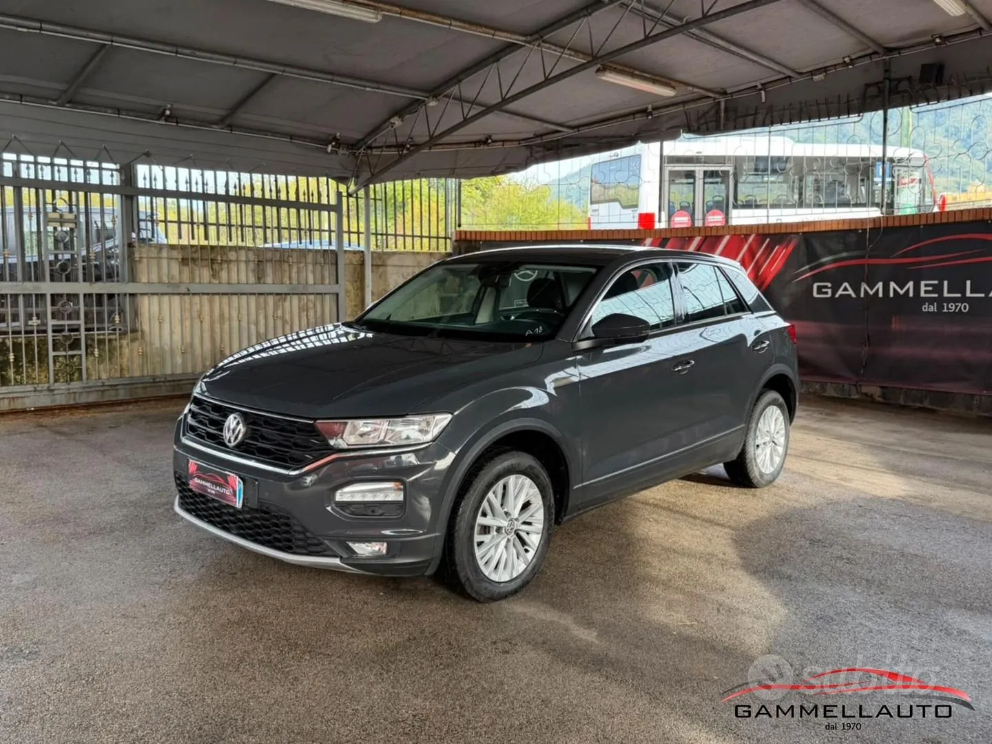 Volkswagen T-Roc 2020 photo 2