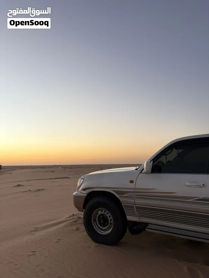 Toyota Land Cruiser 2000 photo 2