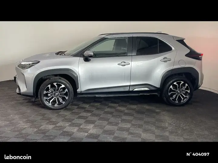 Toyota Yaris Cross 2024 photo 2