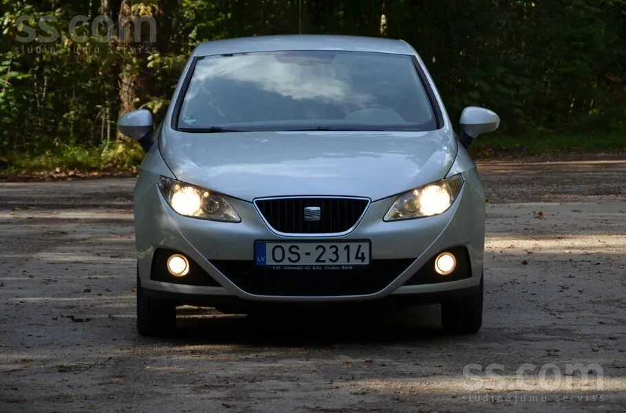 Seat Ibiza 2012 photo 4