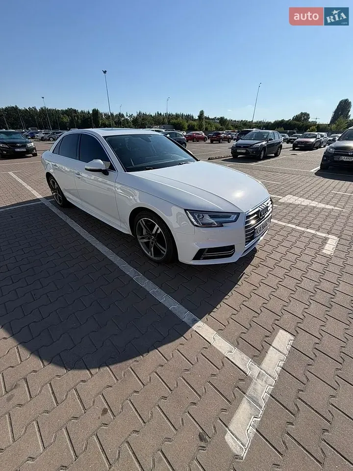Audi A4 2017 photo 2