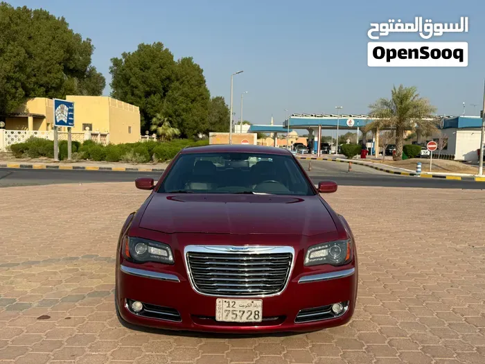 Chrysler 300 2013 photo 3