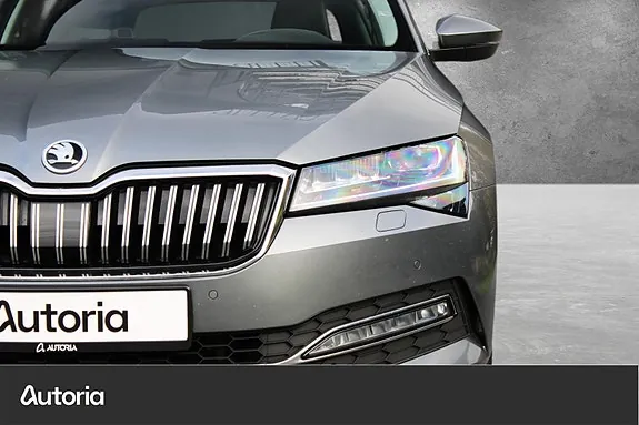 Skoda Superb 2022 photo 5