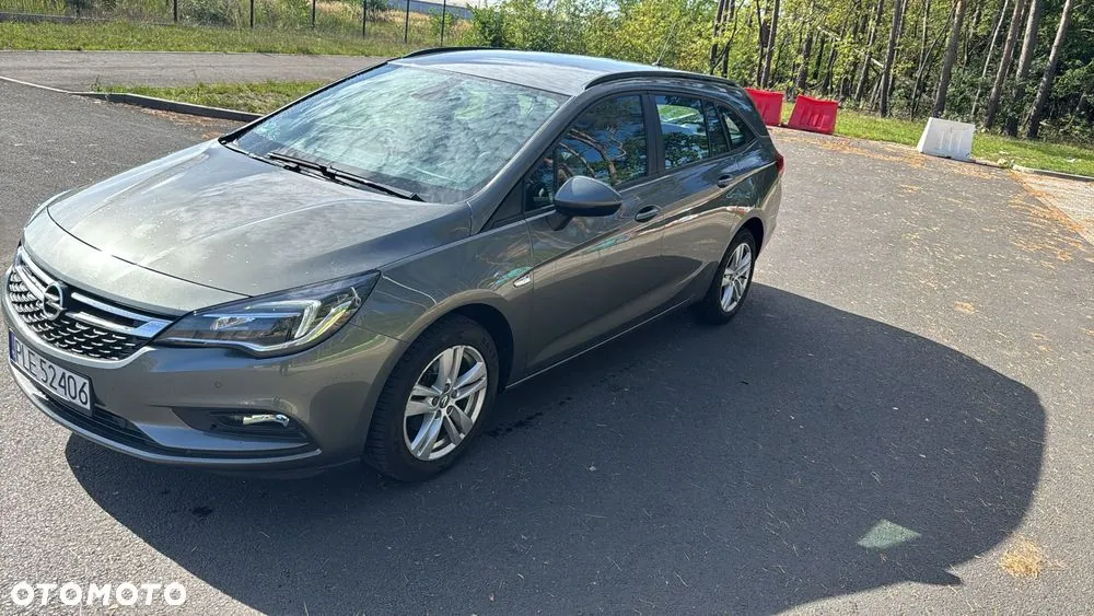 Opel Astra 2019 photo 3