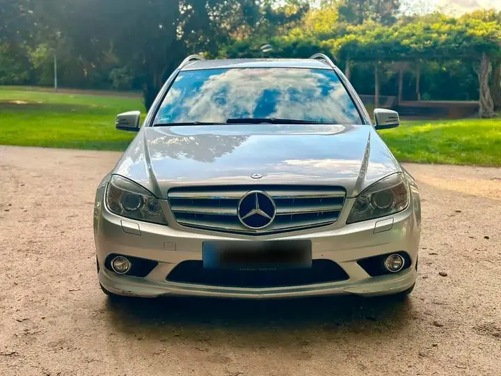 Mercedes-Benz C 320
