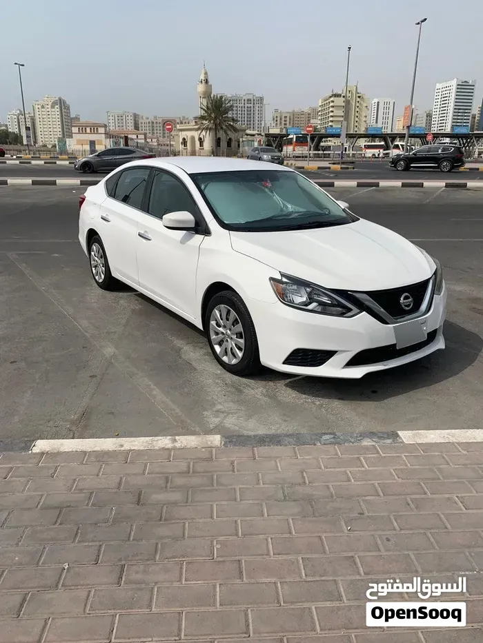 Nissan Sentra 2019 photo 2
