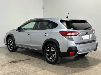 Subaru Xv 2017 photo 3