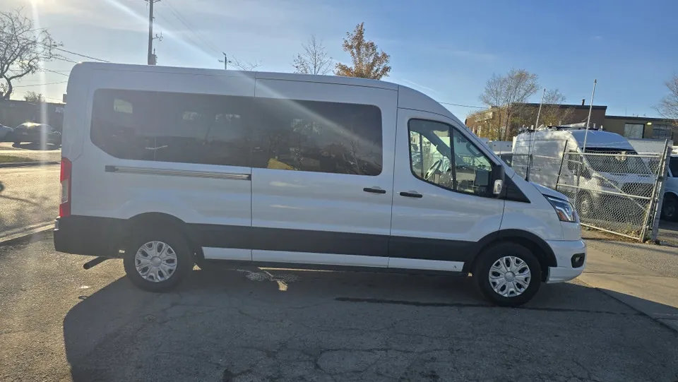 Ford Transit 2023 photo 3