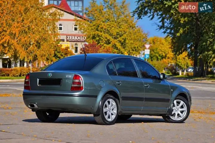 Skoda Superb 2008 photo 2