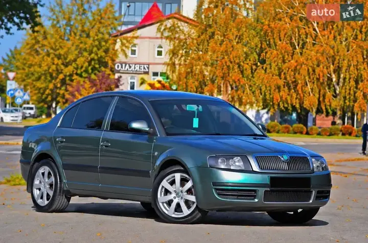 Skoda Superb 2008 photo 4