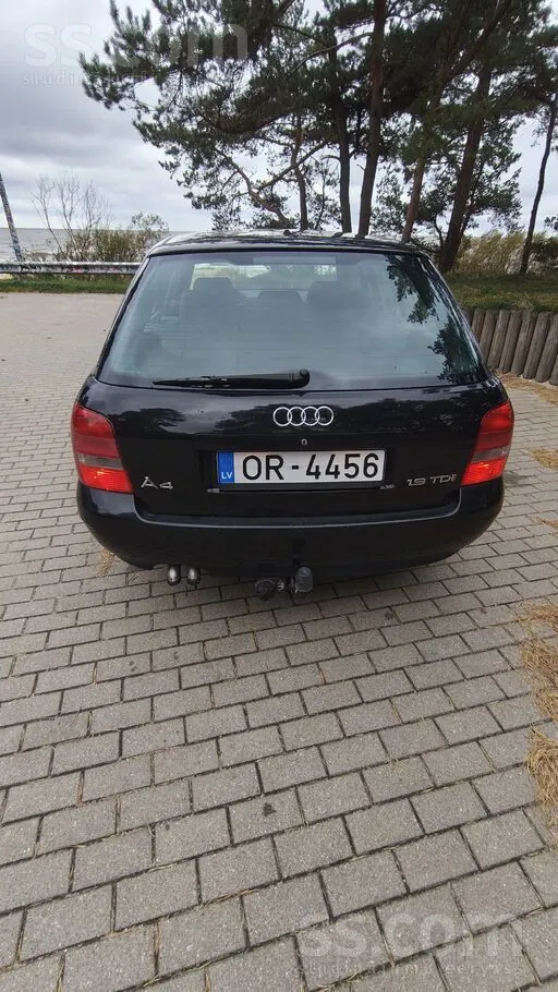 Audi A4 2000 photo 4