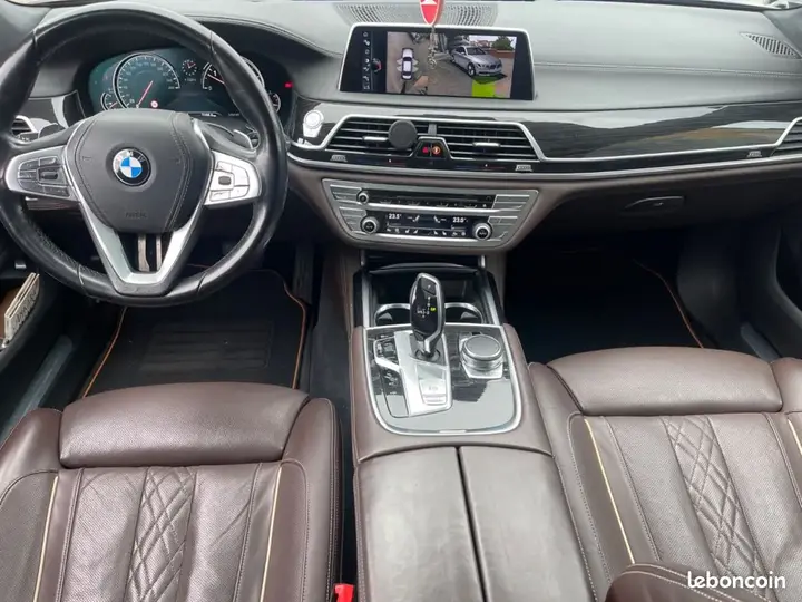 BMW 7 Series 2016 photo 3