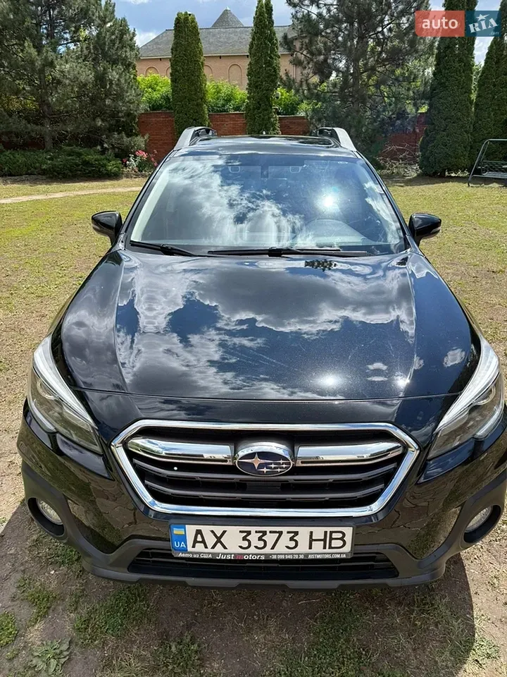 Subaru Outback 2018 photo 2