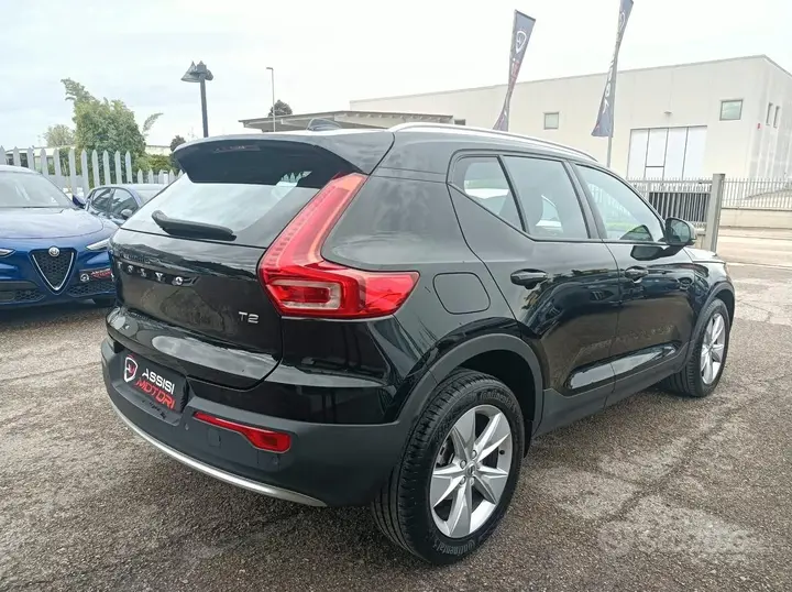 Volvo Xc40 2022 photo 3