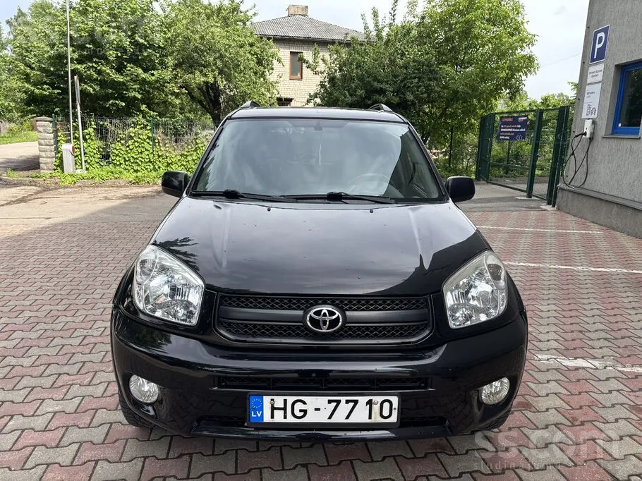 Toyota Rav4 2004 photo 2