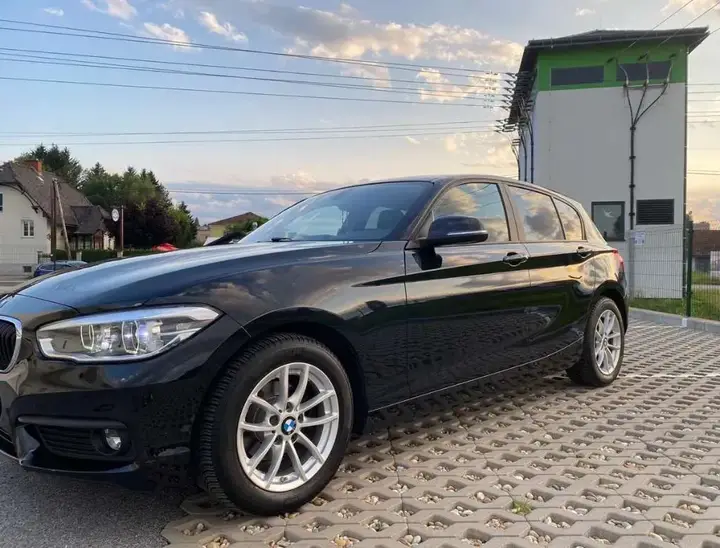 BMW 1 Series 2018 photo 2