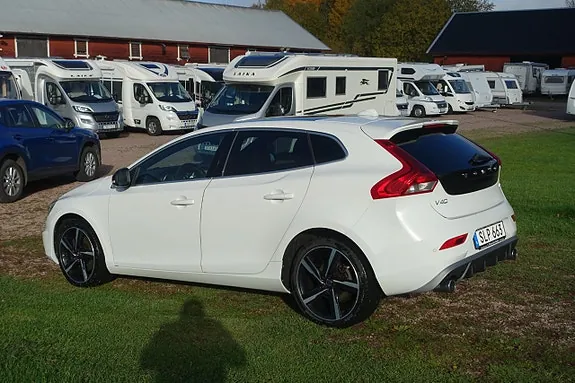 Volvo V40 2016 photo 2