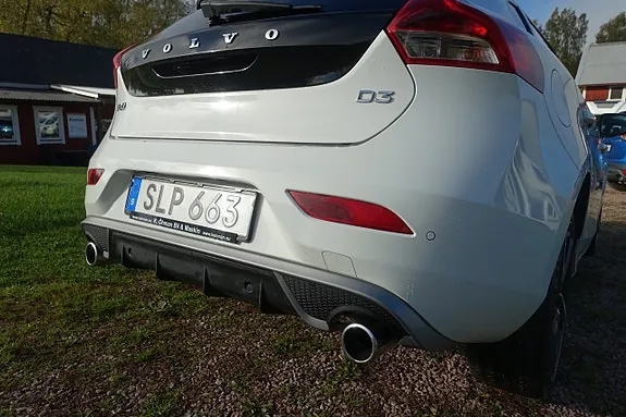 Volvo V40 2016 photo 4