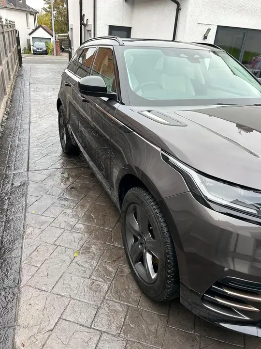 Land Rover Range Rover Velar 2023 photo 4