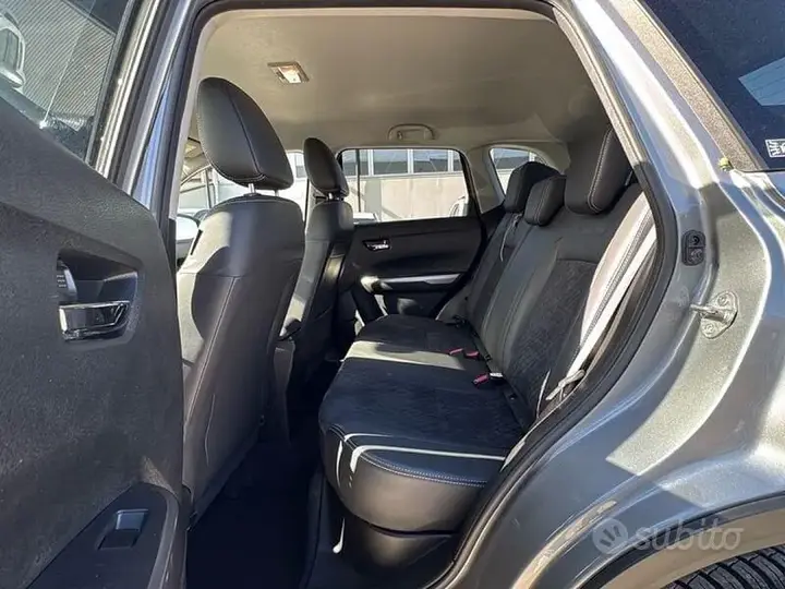 Suzuki Vitara 2023 photo 4