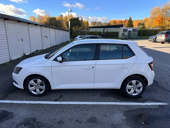 Skoda Fabia 2018 photo 2