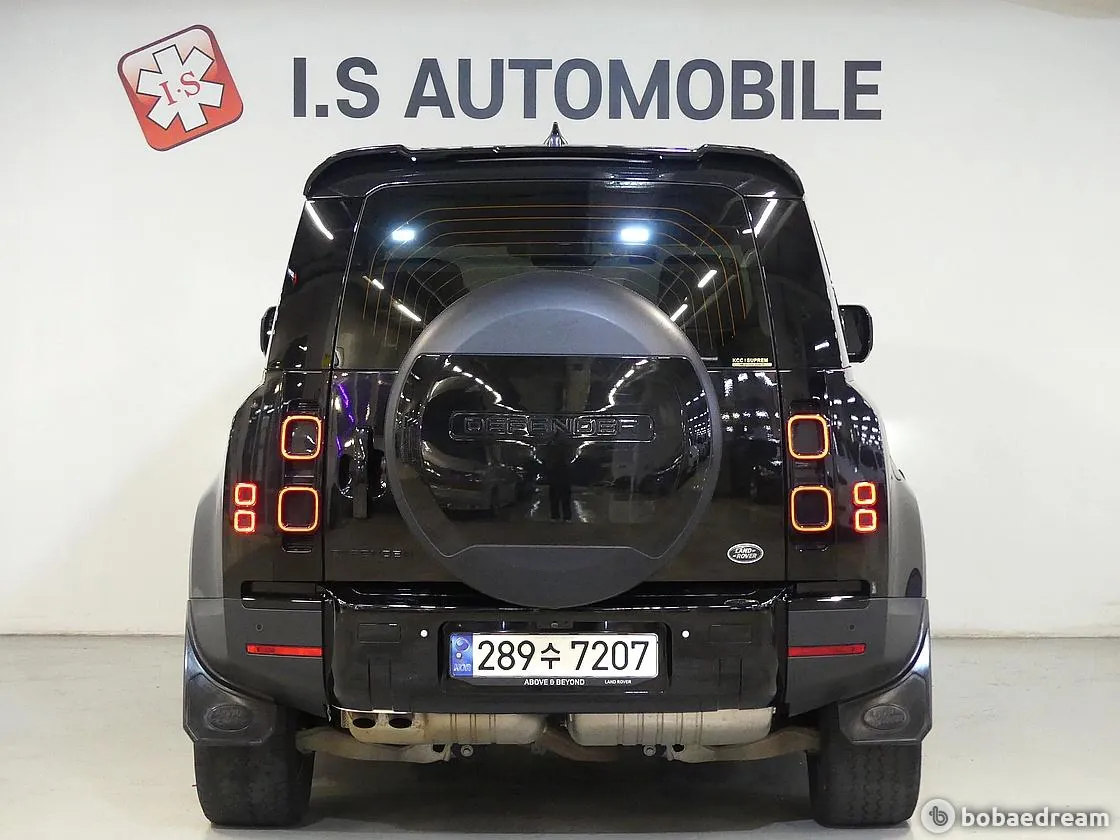Land Rover Defender 2022 photo 3