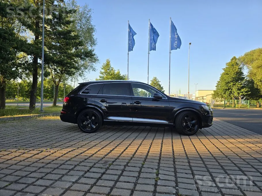 Audi Q7 2016 photo 3