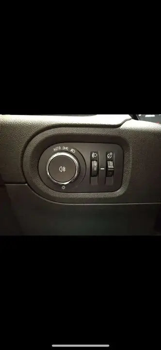 Opel Grandland X 2020 photo 3