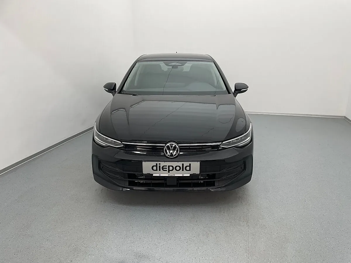 Volkswagen Golf 2026 photo 2