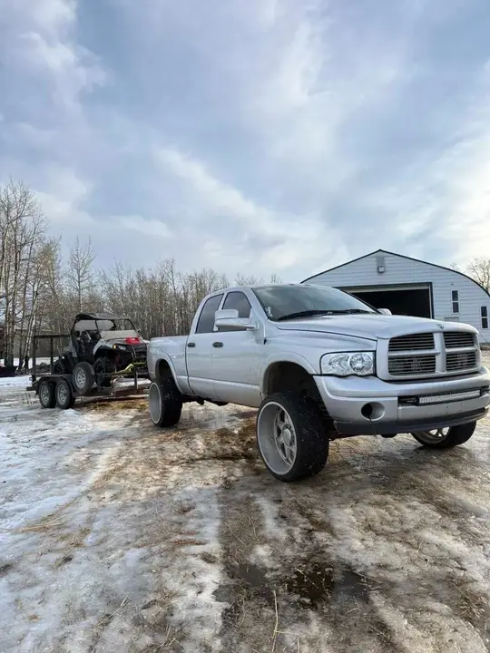 Dodge Ram 1500 2004 photo 2
