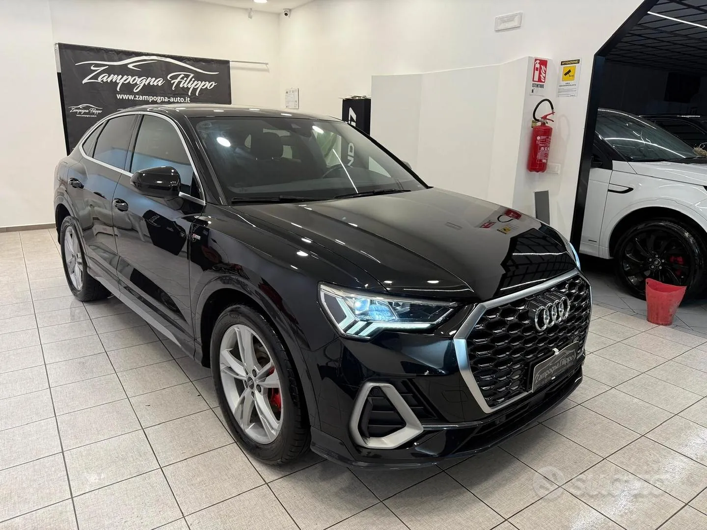 Audi Q3 2021 photo 3