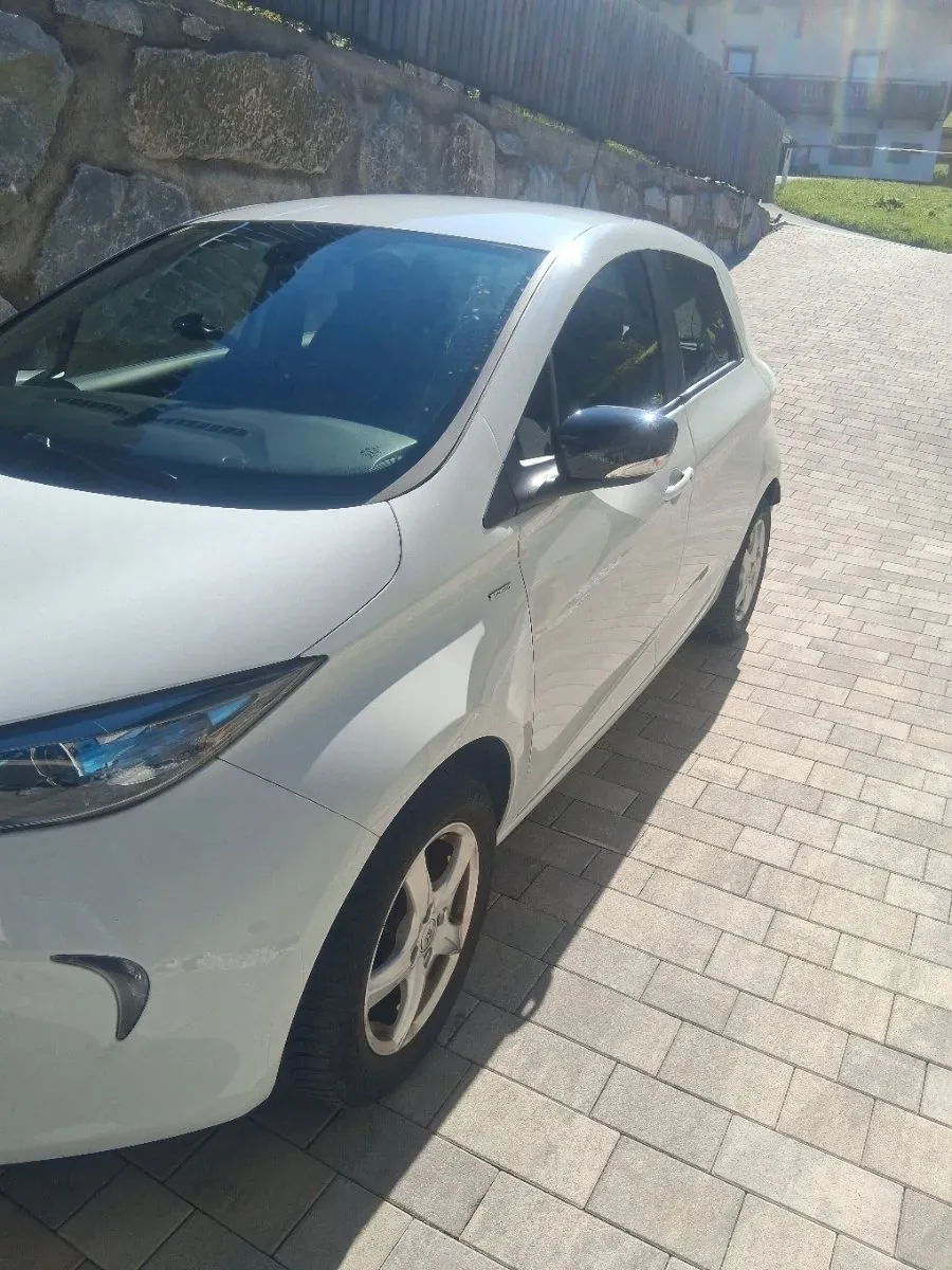 Renault Zoe 2018 photo 2