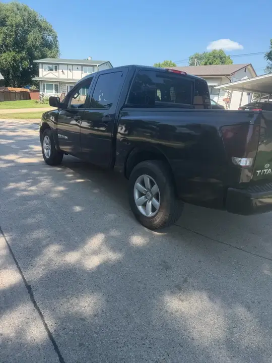 Nissan Titan 2015 photo 3