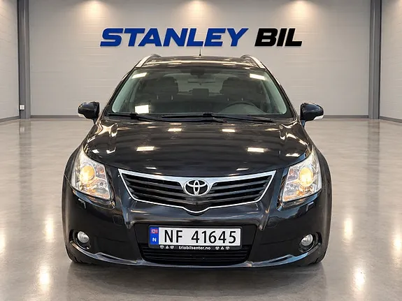 Toyota Avensis 2010 photo 2