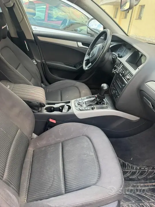 Audi A4 2011 photo 3