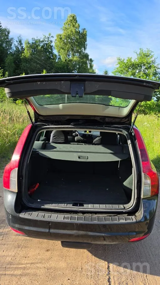 Volvo V50 2010 photo 3