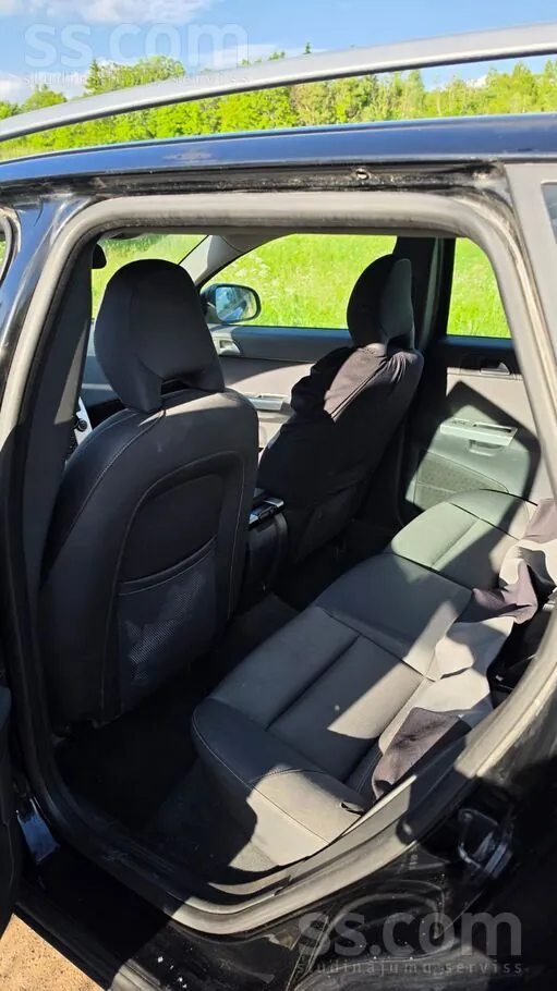 Volvo V50 2010 photo 5