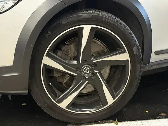 Volvo V90 Cross Country 2019 photo 2