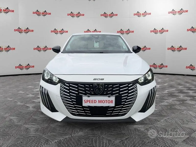 Peugeot 208 2025 photo 2