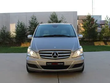 Mercedes-Benz Viano 2012 photo 2