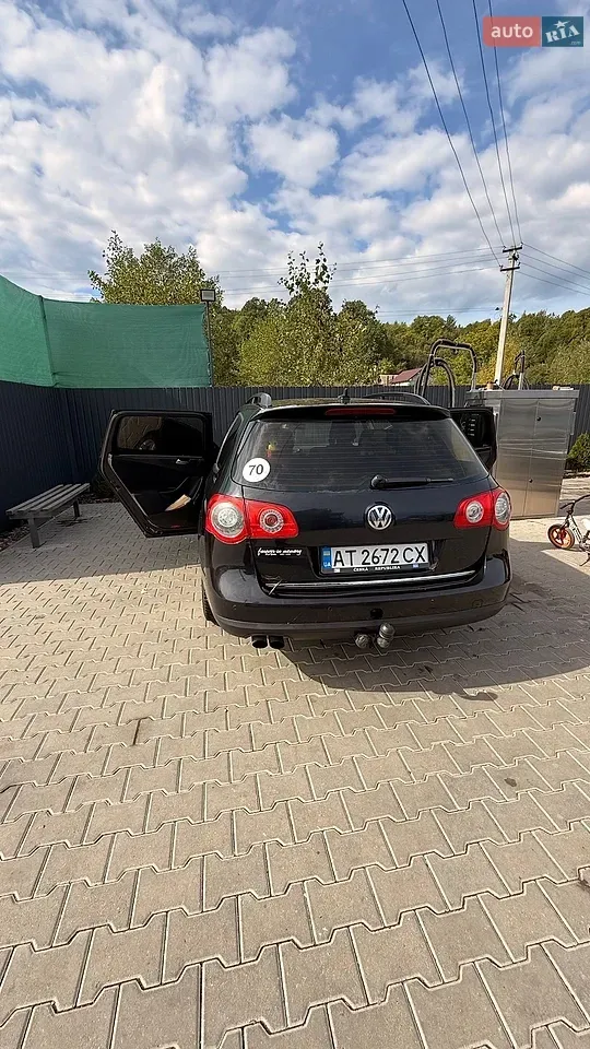 Volkswagen Passat 2009 photo 5