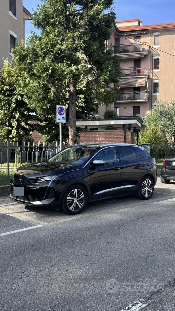 Peugeot 3008 2021 photo 2